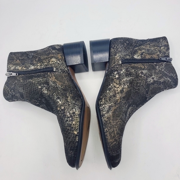 Vionic Kamryn Boa Print Waterproof Leather Booties Pewter Gold Silver Black SZ 6 - Picture 6 of 14